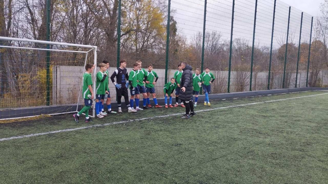 Команда Липовецької ДЮСШ очолила турнірну таблицю чемпіонату Вінниці з футболу