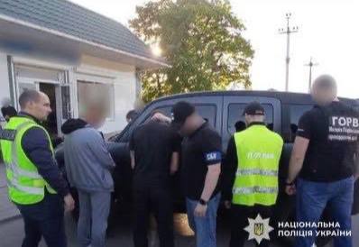 На Вінниччині суд розглядатиме справу організаторів схеми незаконного переправлення чоловіків за кордон