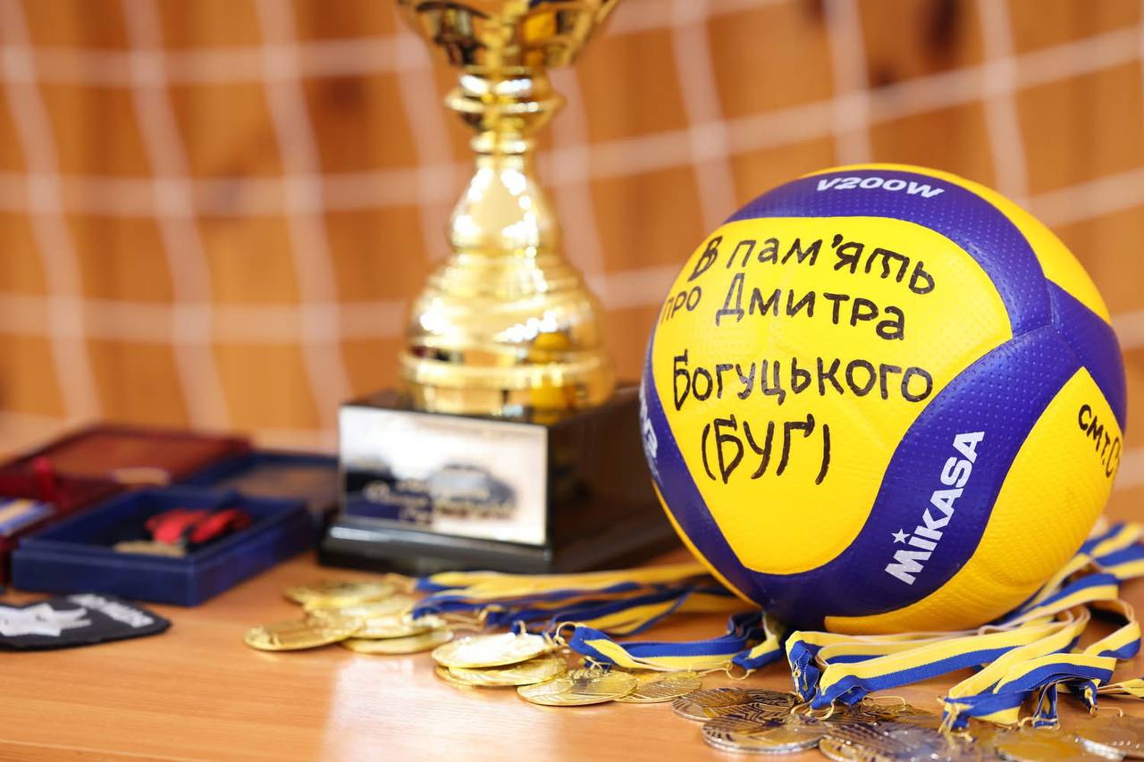 У Стрижавці відбувся волейбольний турнір пам’яті загиблого захисника Дмитра Богуцького