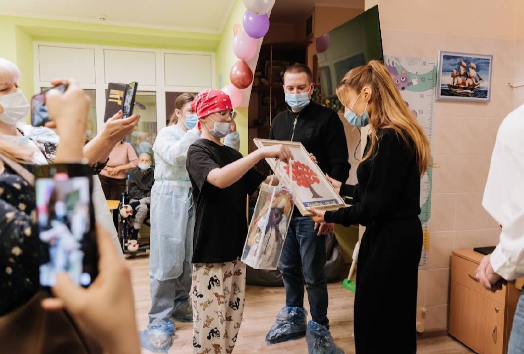 Фонди Тіни Кароль та «МХП-Громаді» передали сучасне обладнання для маленьких пацієнтів Вінниччини