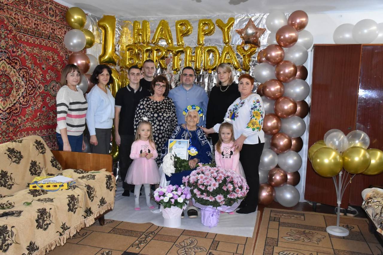 Стрижавська громада привітала свою жительку зі сторічним ювілеєм