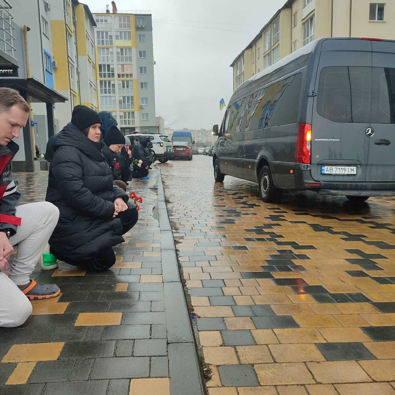 Вінницька громада провела в останню путь захисника Сергія Орленка