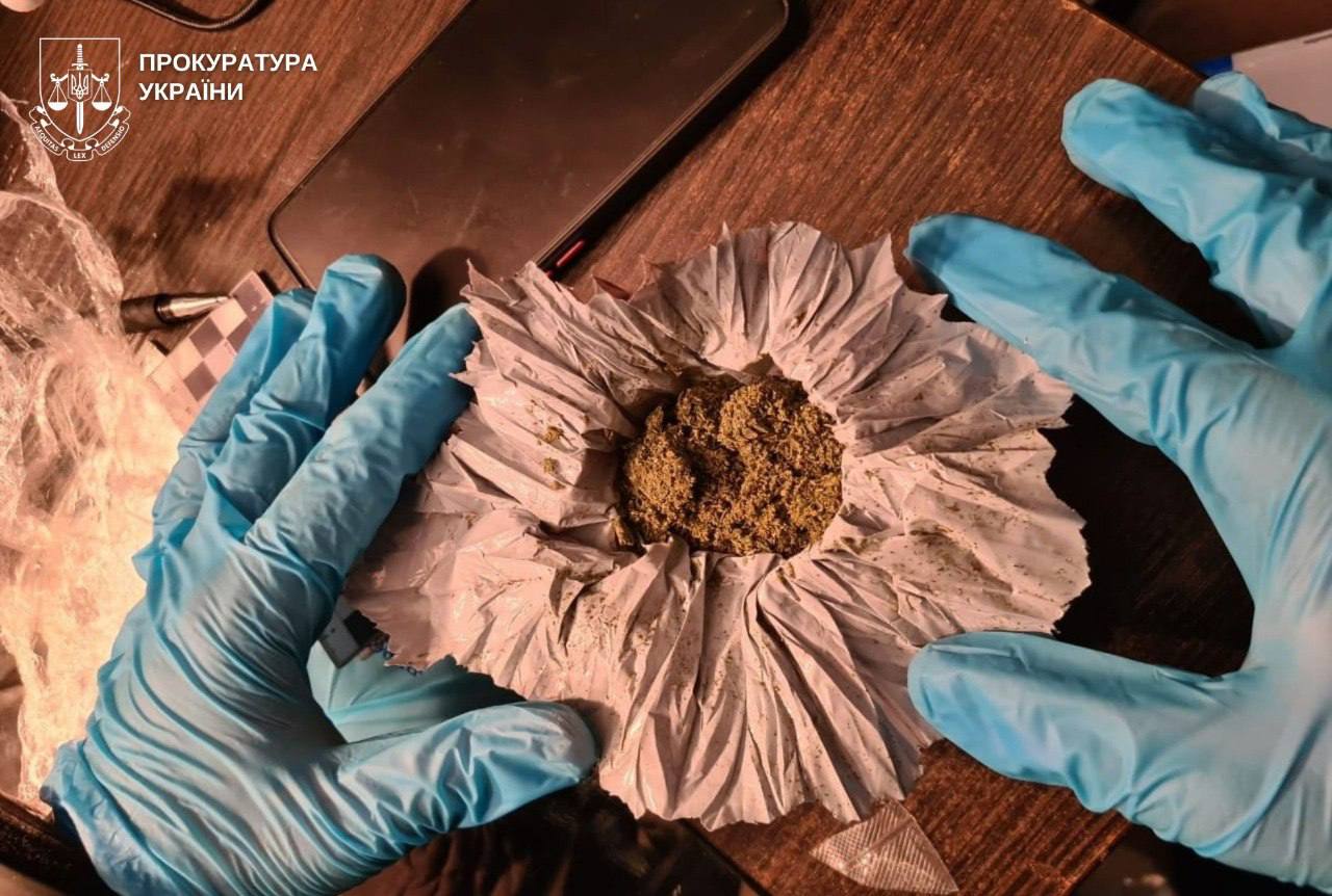 У Вінниці затримали чоловіка за повторний збут наркотиків