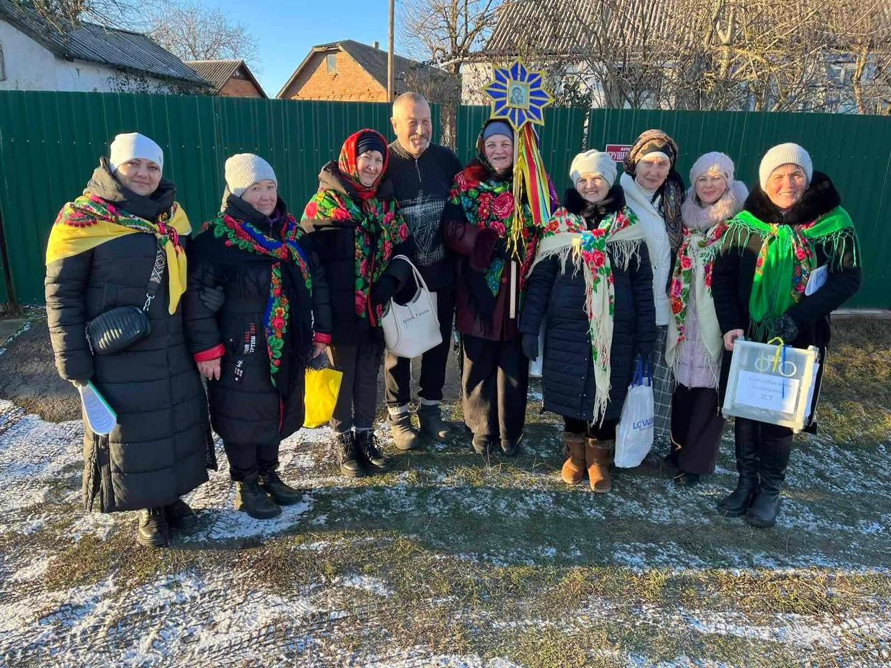У Липовецькій громаді під час різдвяних коляд зібрали кошти на підтримку ЗСУ
