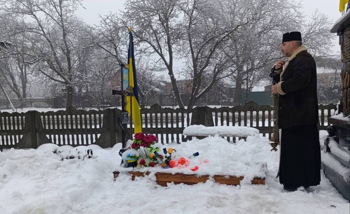 Мітинг-реквієм на честь загиблого військовослужбовця відбувся в Росоші